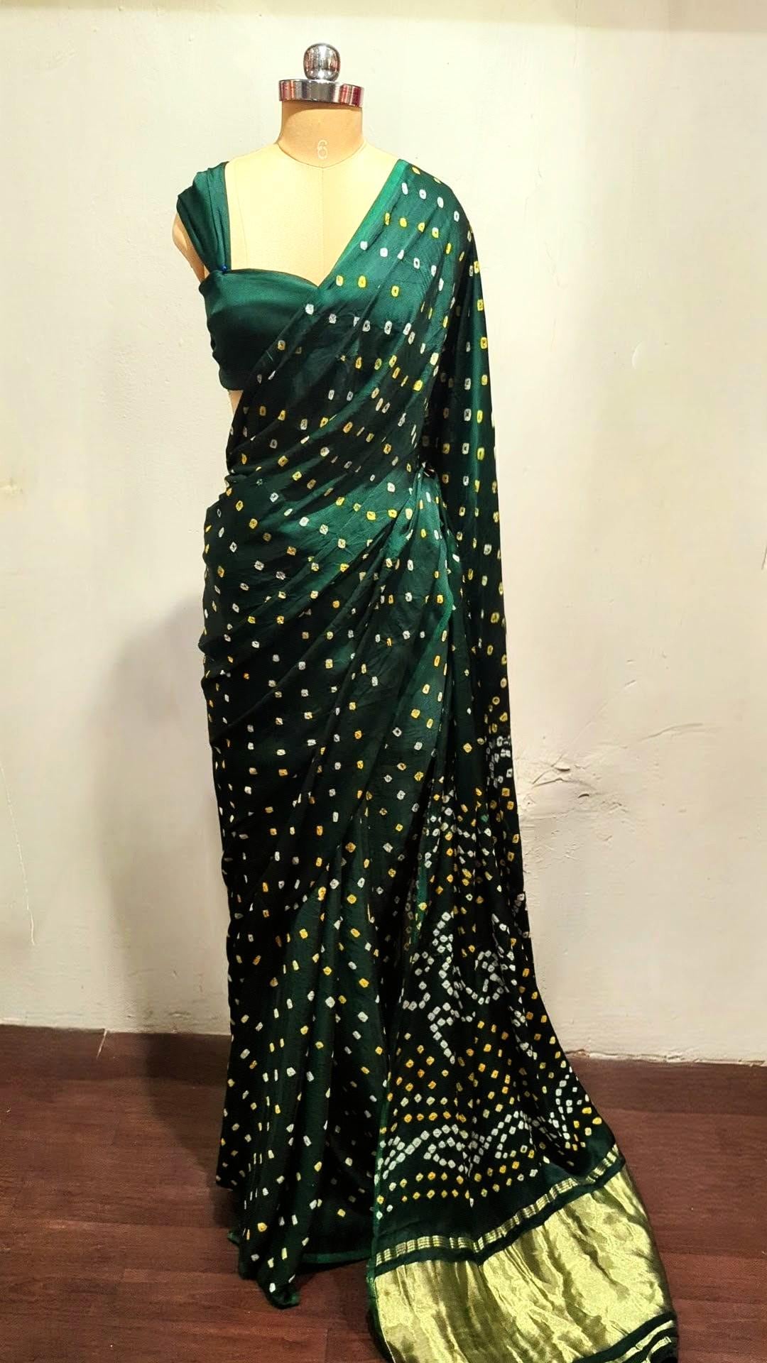 Authentic Bandhani Gaji Silk Saree - Zari Border Saree - Ready-Made Bandhani Blouse - Indian Wedding Saree